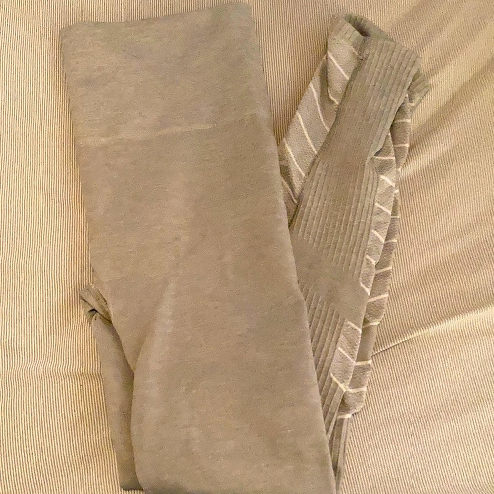 Blanqi Maternity Leggings Size L